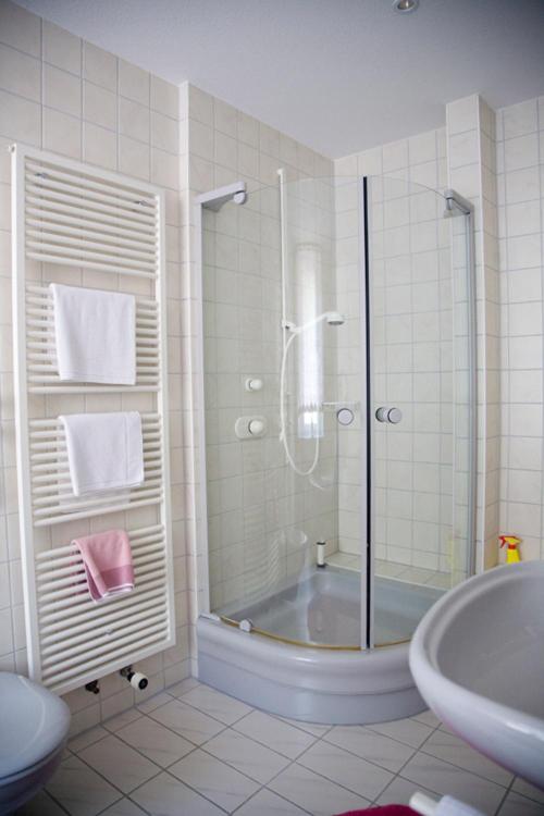 Standard Single Room image 2