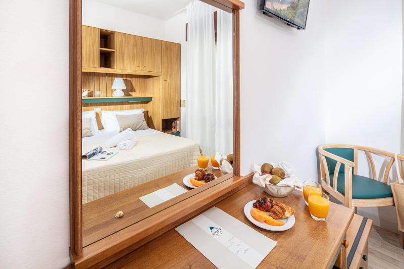 Standard Double Room with Side Sea View image 1