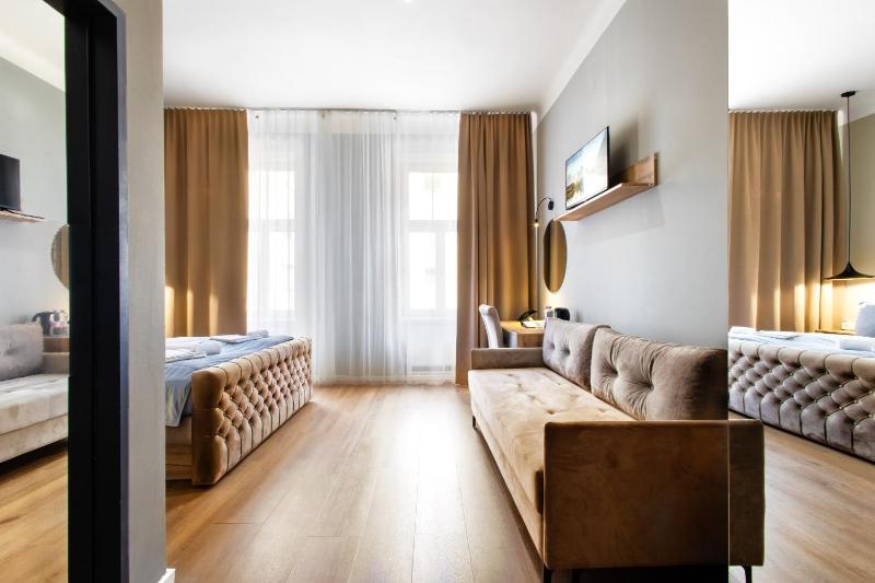 Superior Quadruple Room image 2