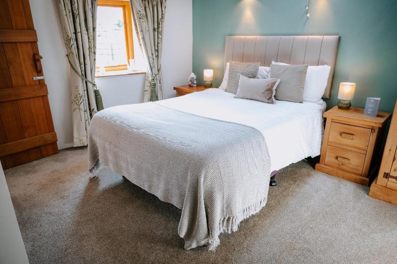 Double Room with Private Bathroom image 3