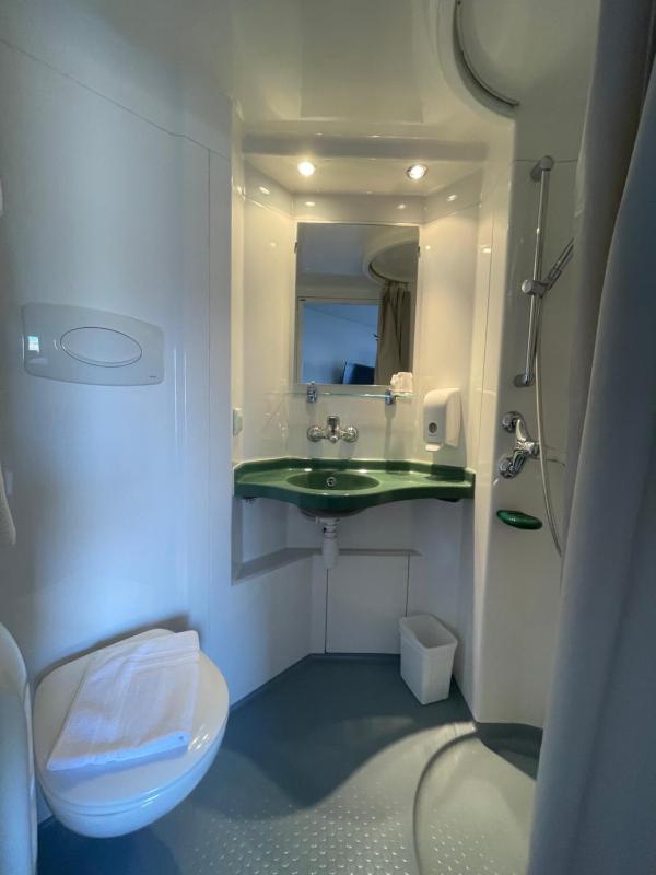 Standard Double Room image 2