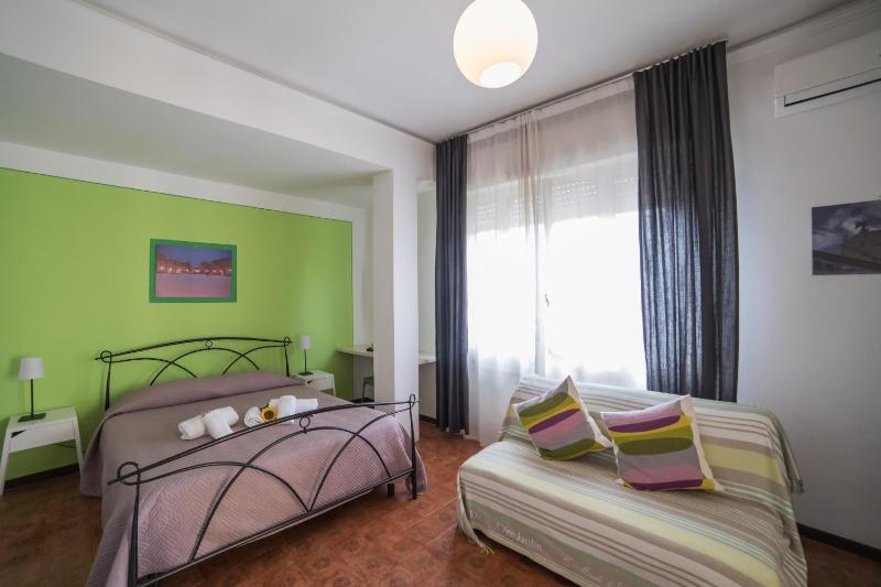 Triple Room with Private Bathroom image 1