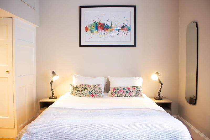 North Bridge Lofts – small studio image 1