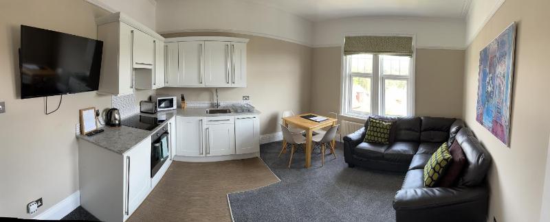 Deluxe Apartment image 2