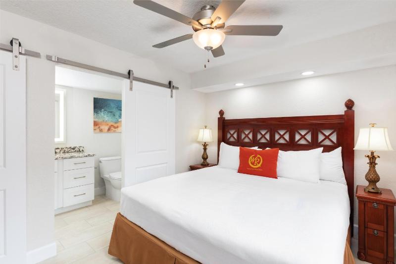 Signature Two Bedroom Villa image 4