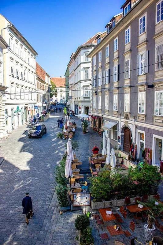 Goldene Pastete - Boutique Apartments City Center Graz - image 3