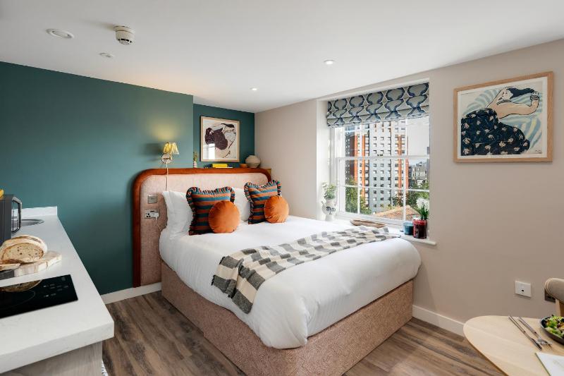 Colston Street - Open 1 Bedroom Apartment - image 12