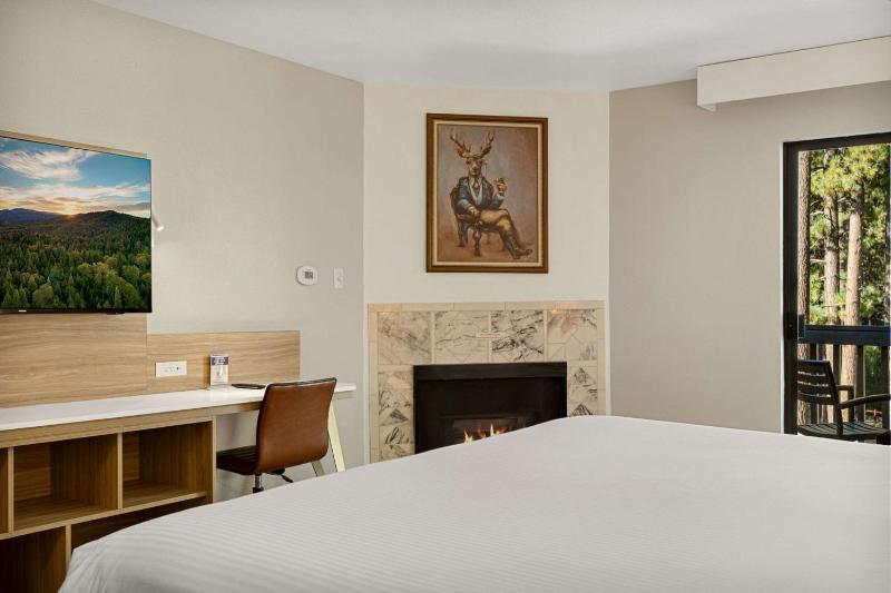 Chateau Big Bear Boutique Hotel BW Signature Collection - image 23