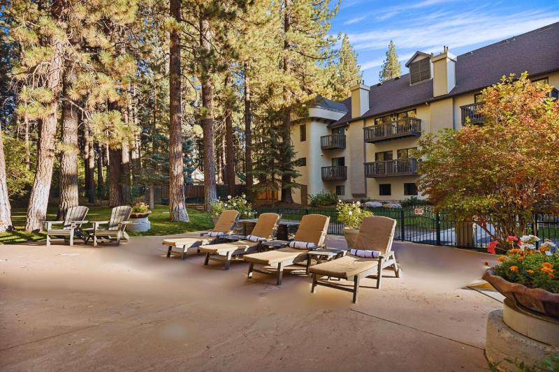 Chateau Big Bear Boutique Hotel BW Signature Collection - image 25