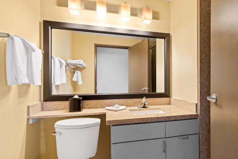 King Suite image 2