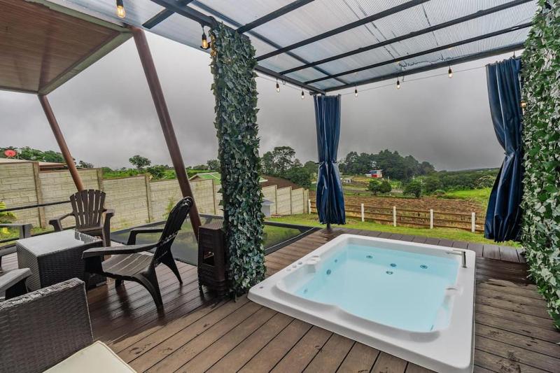 Ventana Paraíso Cabaña con Jacuzzi - image 1