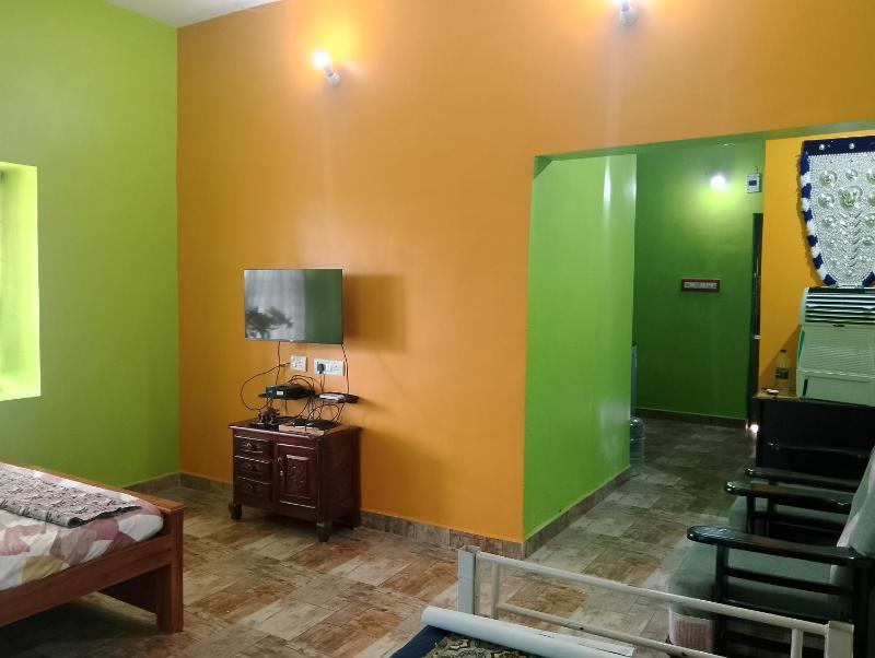 Coral House - image 6