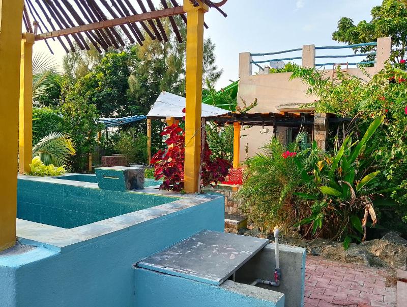 Coral House - image 1
