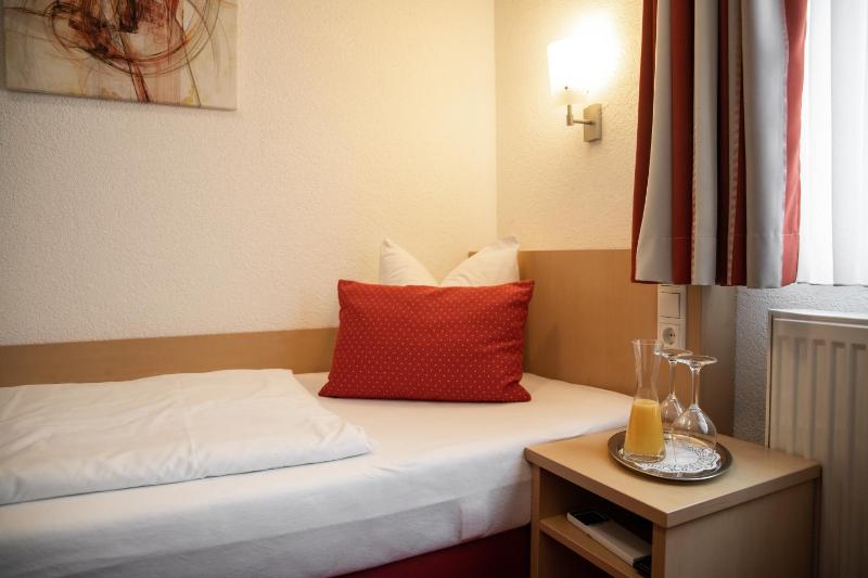 Economy Single Room image 1