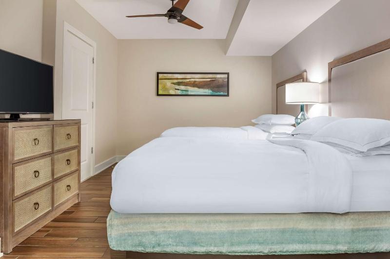 Two-Bedroom Suite with Sofa Bed and Ocean View image 3