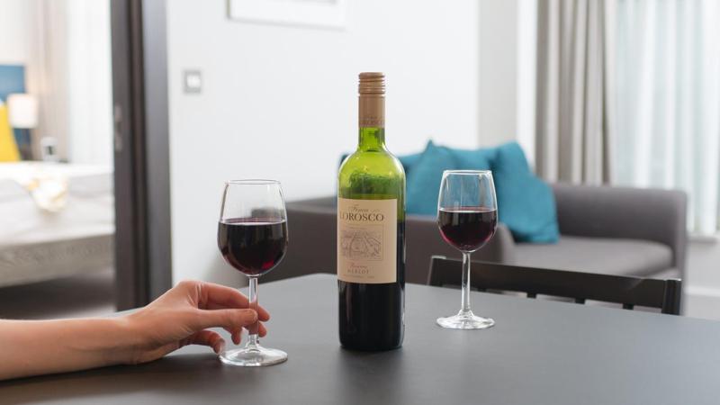 One-Bedroom Suite image 2