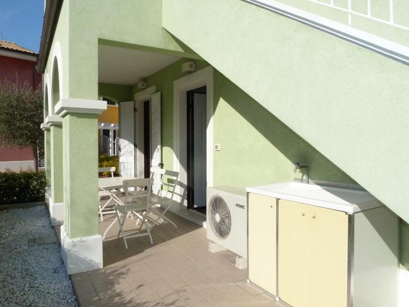 718 - Trilocale nuovo in centro a Marcelli zona tranquilla a 200 mt dal mare - SPIAGGIA INCLUSA - image 2