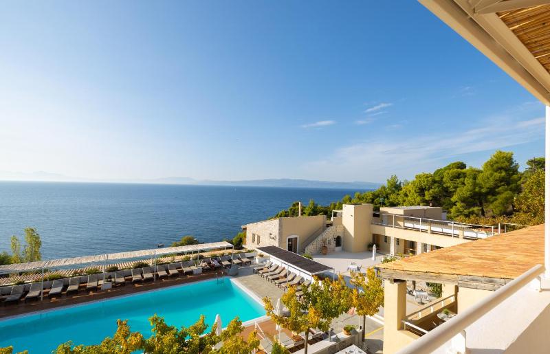 Double Room with Sea View image 4