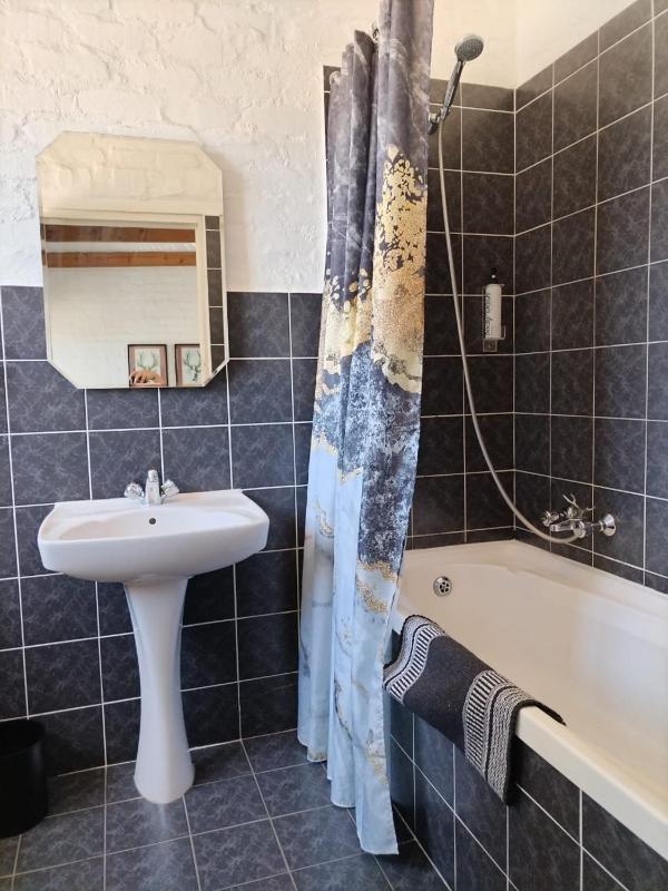 Puza Moya Guest House - image 2