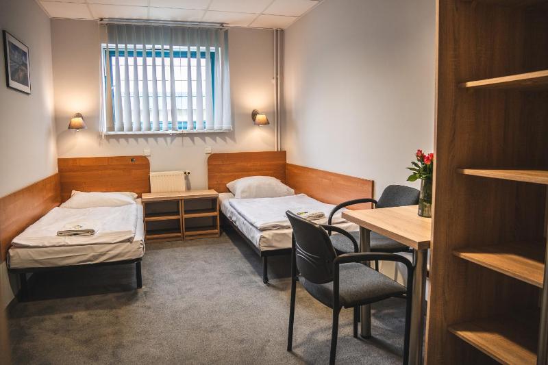 Single Room image 3