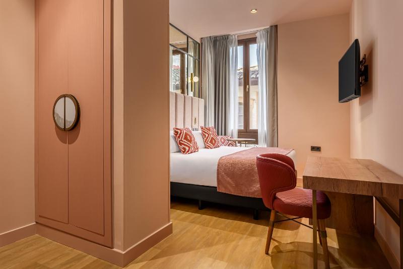 Executive Double Room image 1