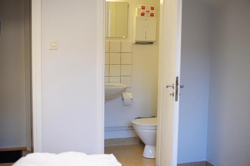 Double Room with Private Toilet image 1