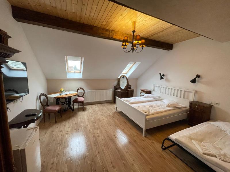 Triple Room image 4