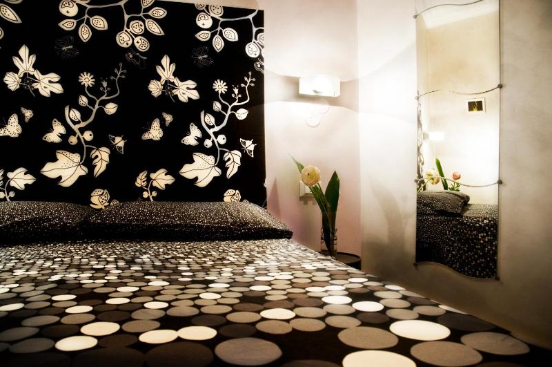 Double or Twin Room image 4