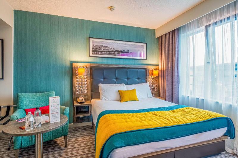 Deluxe Double Room image 4