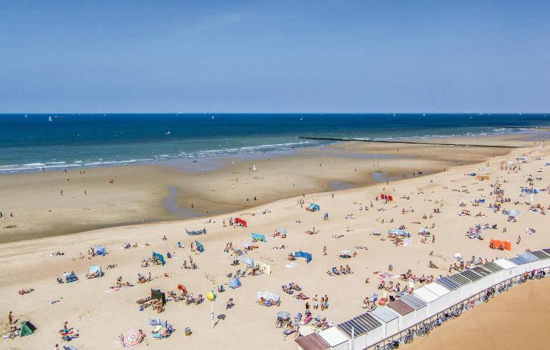 Cozy Apartment In Oostende - image 7