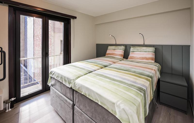Cozy Apartment In Oostende - image 18