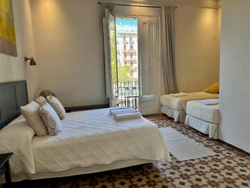 Casa Consell Gran Via Guest House - image 11