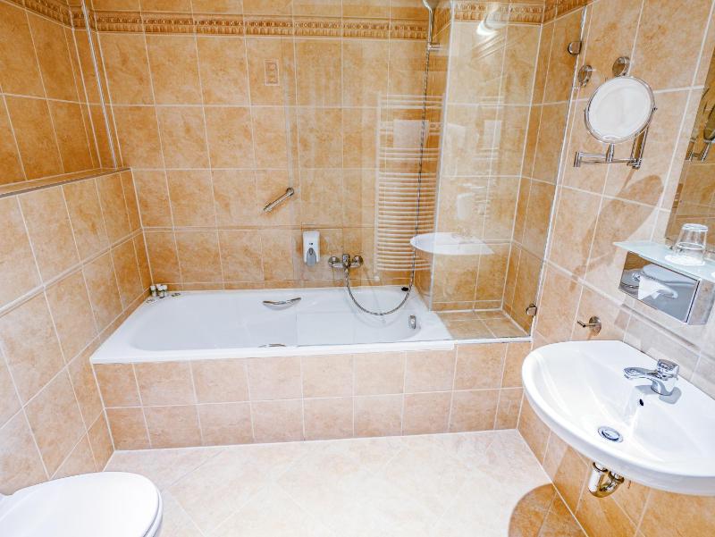 Suite with Terrace image 3