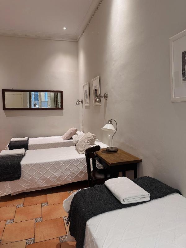 Casa Consell Gran Via Guest House - image 13