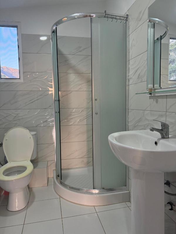 Double Room with Sea View image 4