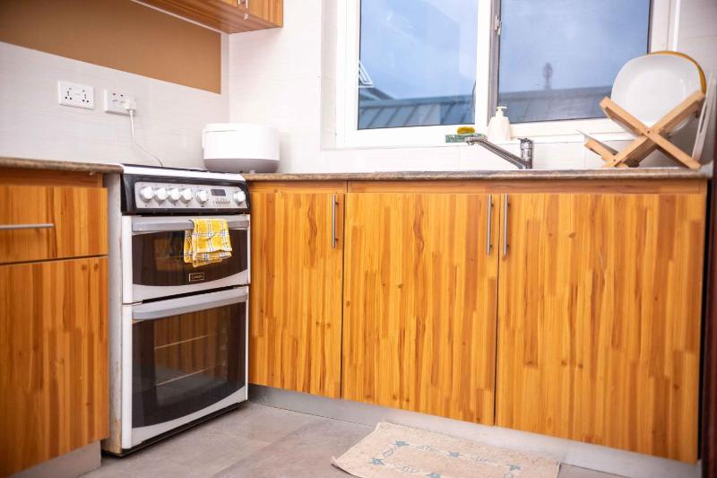 Stylish Comfort 1BR Apartment in North Legon - image 4