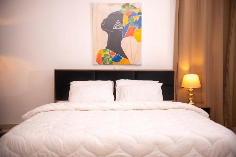 Stylish Comfort 1BR Apartment in North Legon - image 1