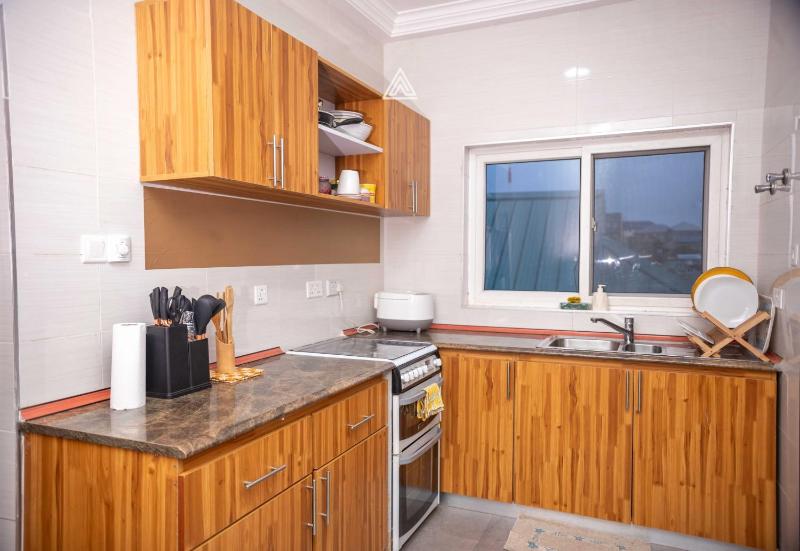 Cozy 1BR Apartment in Trendy Neighborhood - image 10