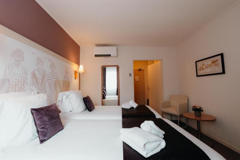 Superior Double or Twin Room image 1