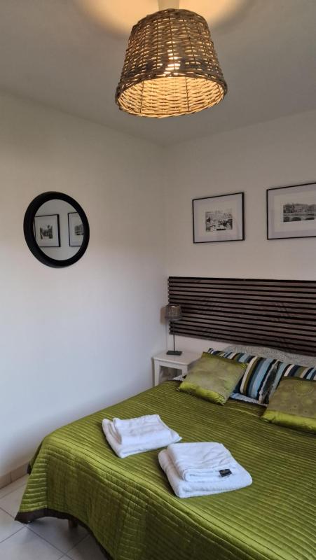 Three-Bedroom House image 4