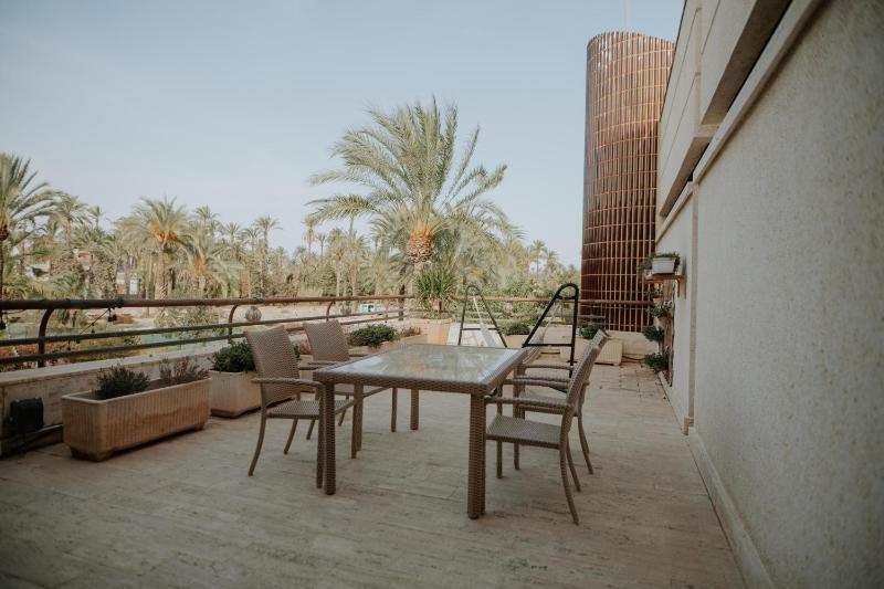 Double Room with Terrace image 2