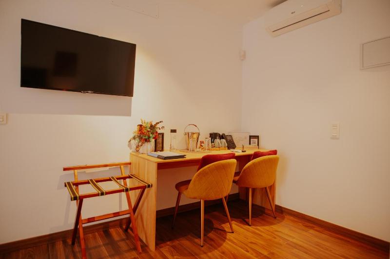 Double Room with Terrace image 4