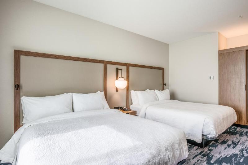 Standard Room image 2