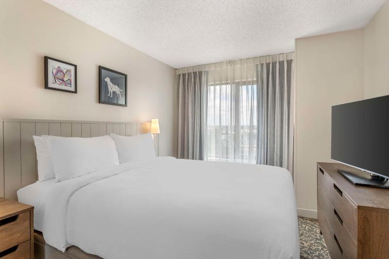 Sonesta ES Suites San Antonio Downtown Alamo Plaza - image 31