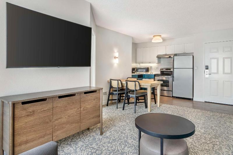 Sonesta ES Suites San Antonio Downtown Alamo Plaza - image 20