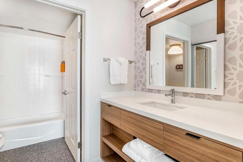 Sonesta ES Suites San Antonio Downtown Alamo Plaza - image 37