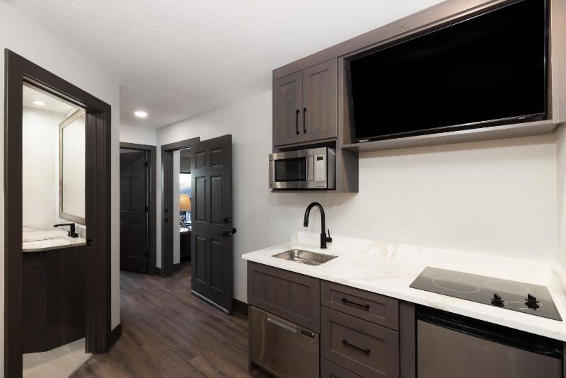 Signature Two Bedroom Villa image 2