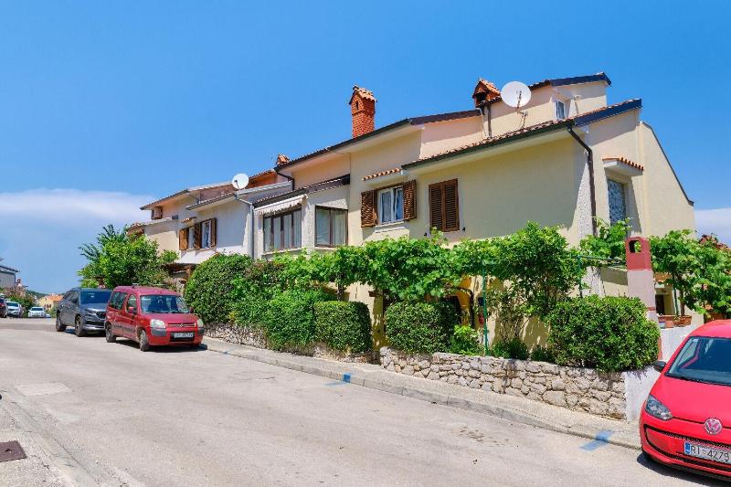 Apartments Nada - image 5