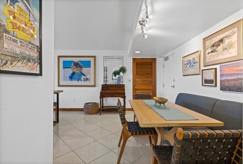Regency Towers Unit 102W - image 27