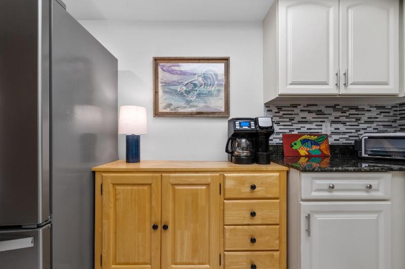 Regency Towers Unit 102W - image 12